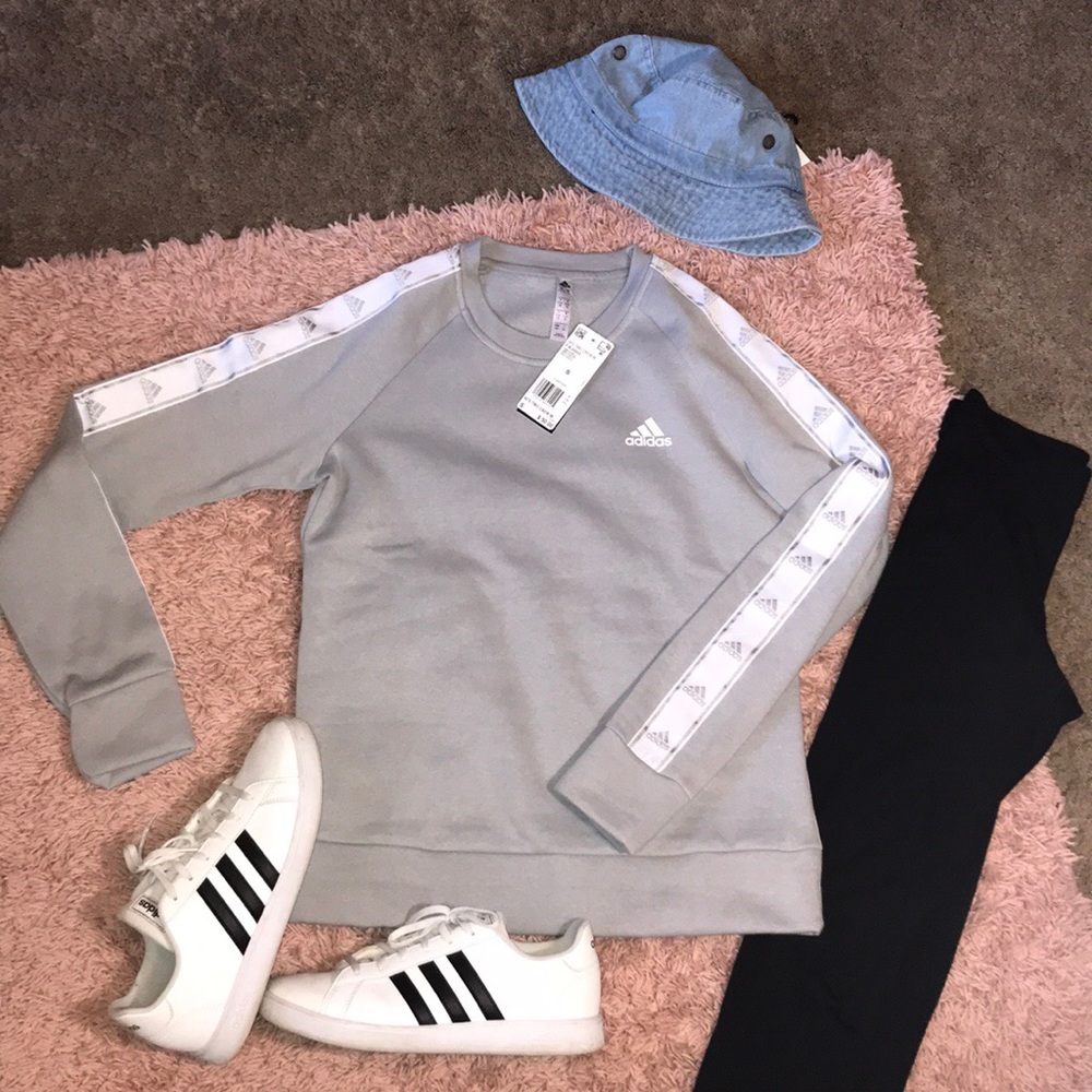 NWT Adidas Crewneck